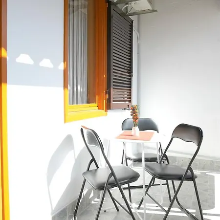 Studio Orange & Sunny *